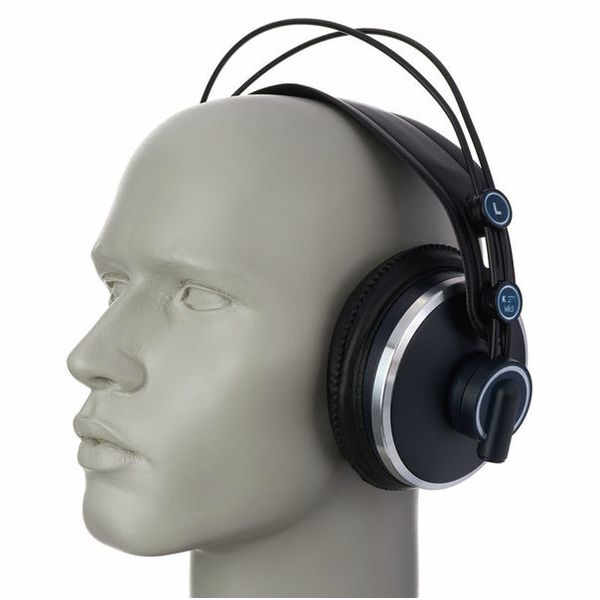 AKG K-271 MKII