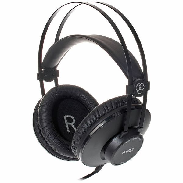 AKG K-52