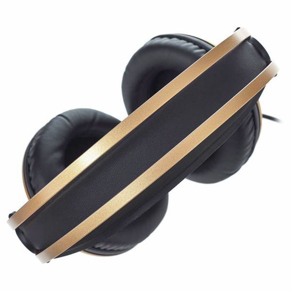 AKG K-92