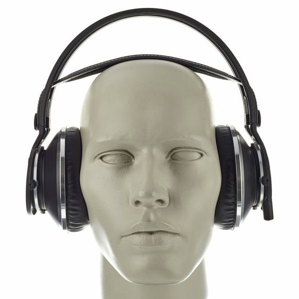 AKG K-872