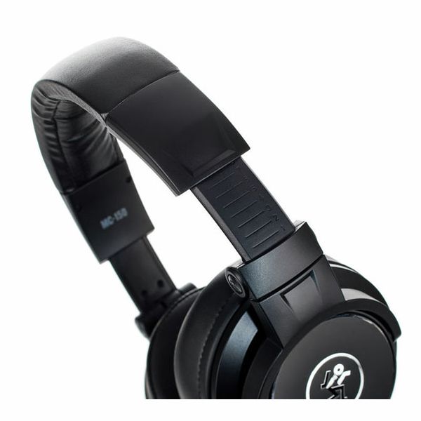 Mackie MC-150