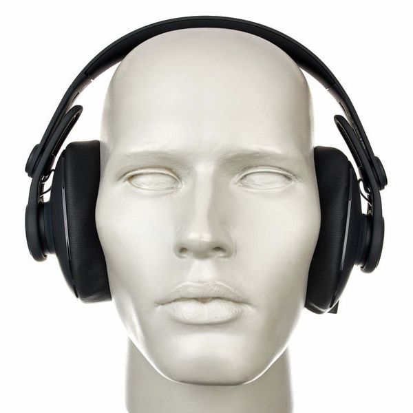 AKG K-361