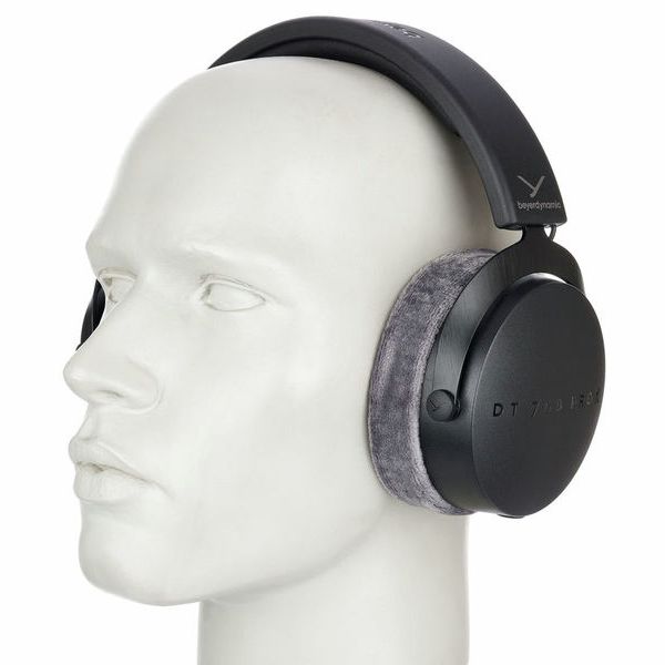 beyerdynamic DT 700 PRO X