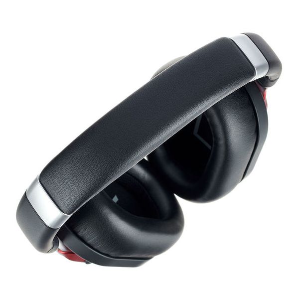 Austrian Audio Hi-X15