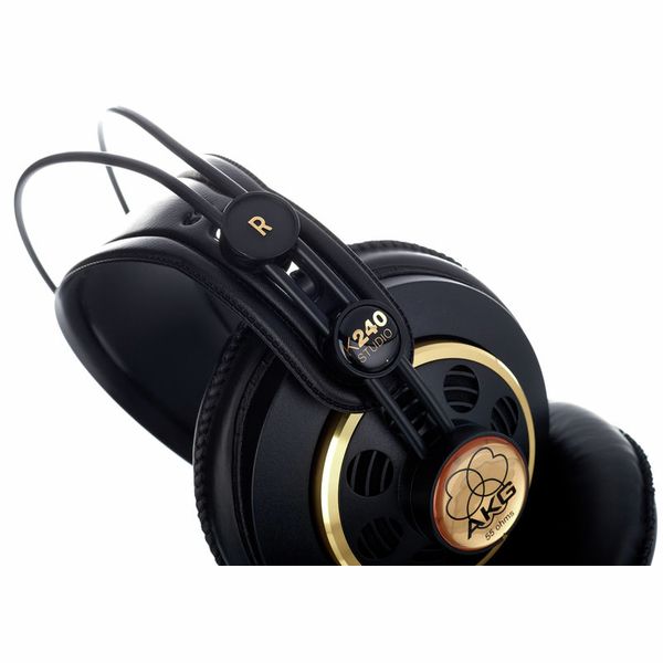 AKG K-240 Studio