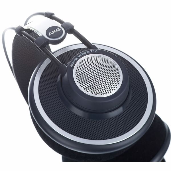 AKG K-702
