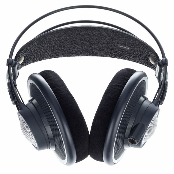 AKG K-702