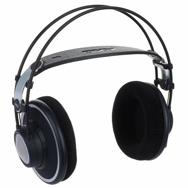 AKG K-702