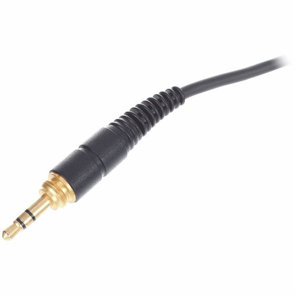 AKG K-812