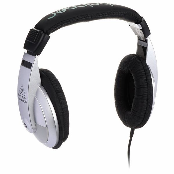 Behringer HPM1000