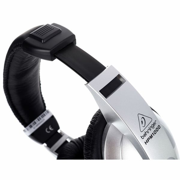 Behringer HPM1000