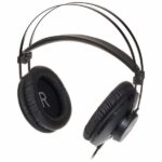 AKG K-52 recenze a test: cenově dostupné uzavřené sluchátka
