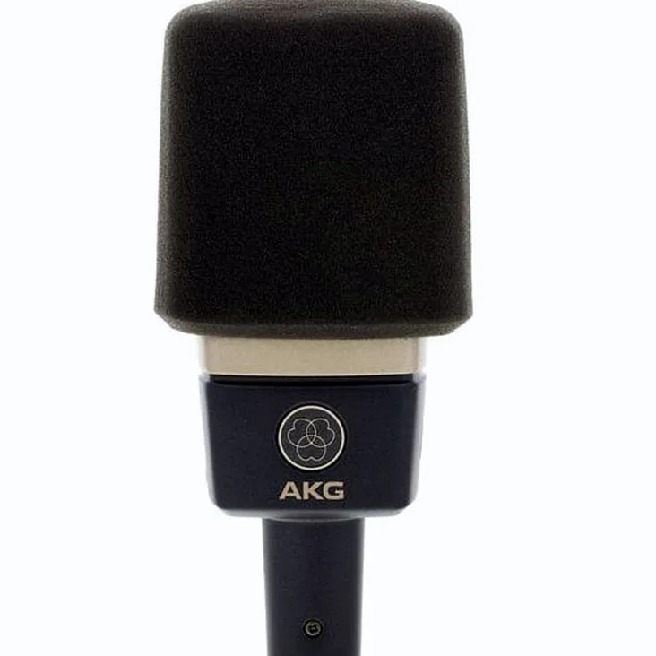 AKG C314 Stereo Recenze: Analýza frekvenčního pásma a výkonu