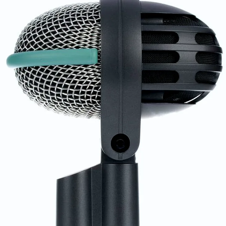 AKG D 112 MKII Recenze: Hit nebo propadák v této cenové kategorii?