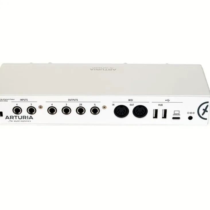 Arturia MiniFuse 4 White Recenze: Stojí za to?