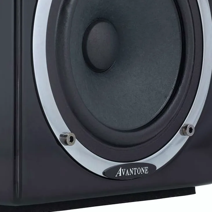 Avantone MixCubes Active Black Recenze: Než si koupíte tyto reproduktory