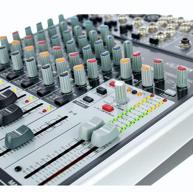 Behringer Xenyx 1204USB Recenze: Odborná analýza
