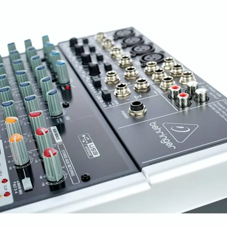 Behringer Xenyx 1204USB Recenze: Odborná analýza