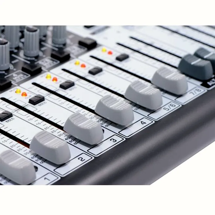 Behringer Xenyx X1204 USB Recenze: Pod drobnohledem