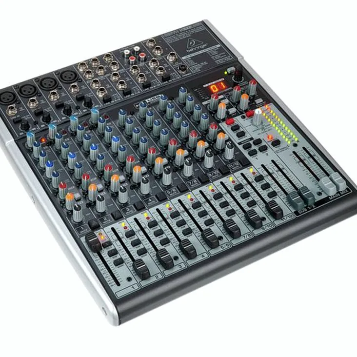 Behringer Xenyx X1622USB Recenze: Specifikace a analýza