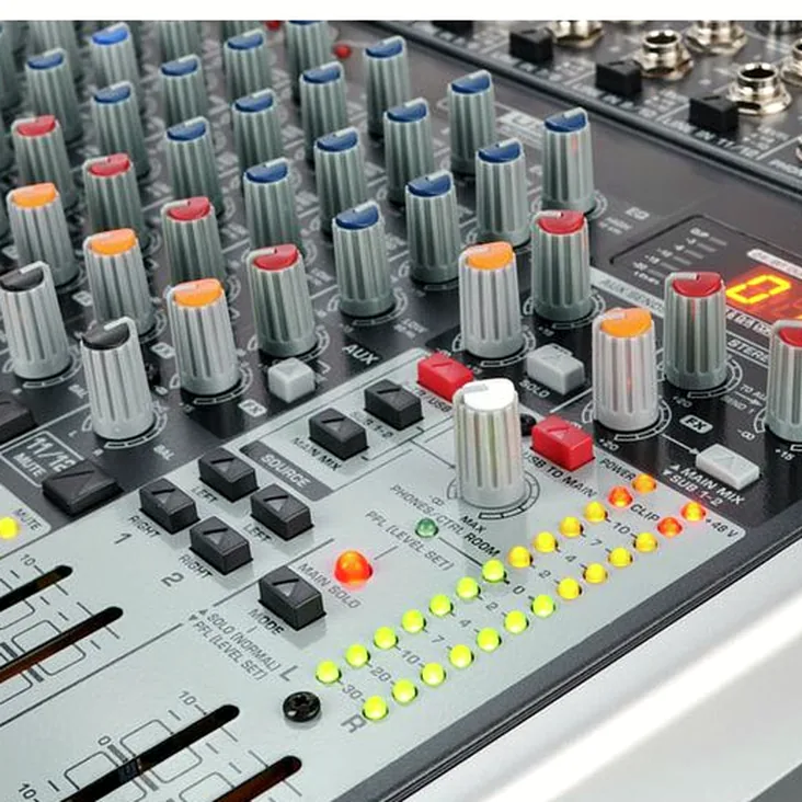Behringer Xenyx X1622USB Recenze: Specifikace a analýza