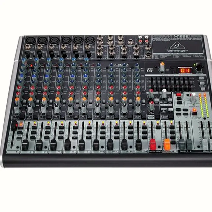 Behringer Xenyx X1832USB Recenze: Co musíte vědět
