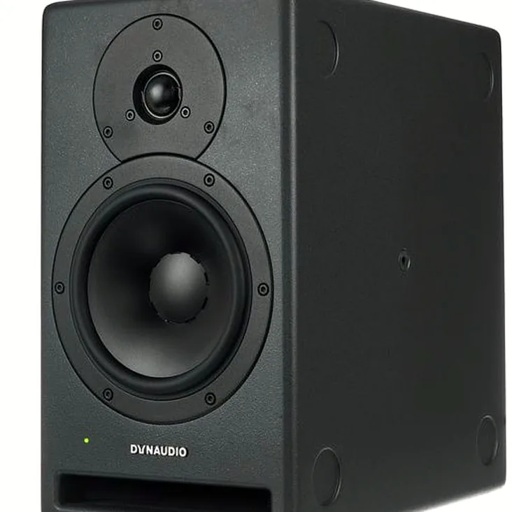 Dynaudio Core 7 Recenze: Výhody a nevýhody konstrukce