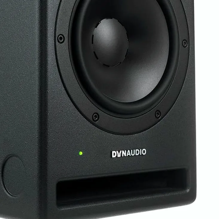 Dynaudio Core 7 Recenze: Výhody a nevýhody konstrukce