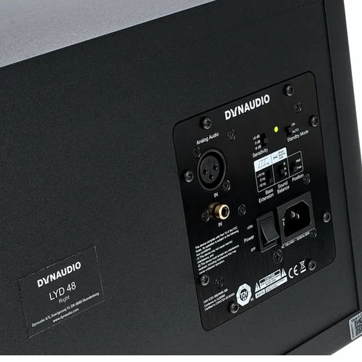 Dynaudio LYD-48 Black Right Recenze: Analýza frekvenčního pásma a výkonu
