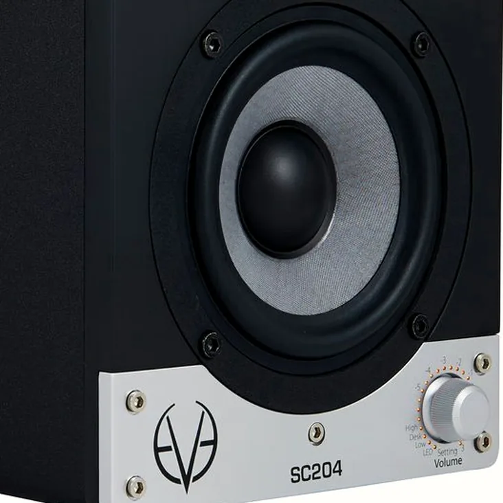 EVE Audio SC204 Recenze: Hit nebo propadák v této cenové kategorii?