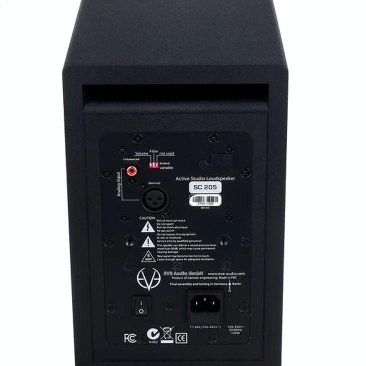 EVE Audio SC205 All Black Recenze: Stojí stále za to si je vybrat?