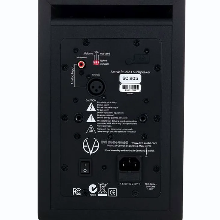 EVE Audio SC205 All Black Recenze: Stojí stále za to si je vybrat?
