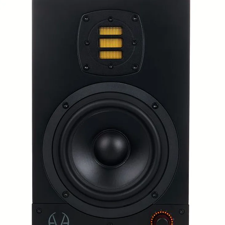 EVE Audio SC205 All Black Recenze: Stojí stále za to si je vybrat?