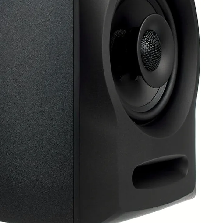 Fluid Audio FX50 V2 Recenze: Pod lupou: detaily a zvuková scéna