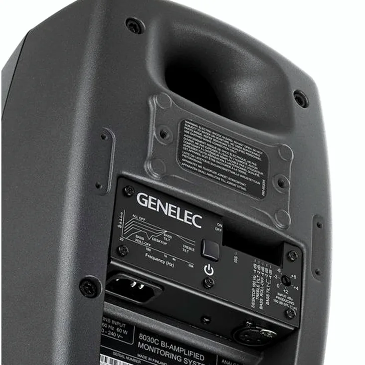 Genelec 8030 CP Recenze: Ponoříme se do detailů zvuku