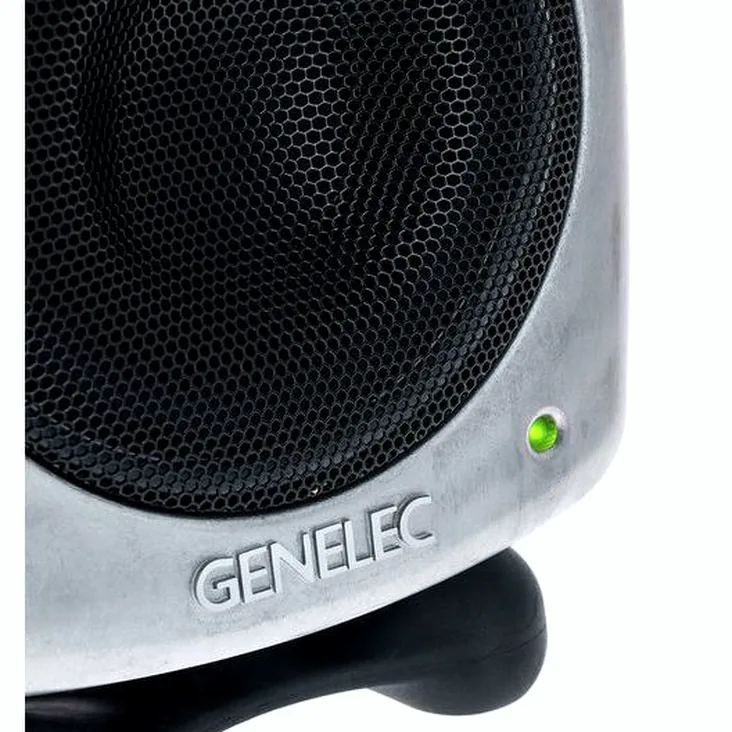 Genelec 8320 RAW Recenze: Proč byste je měli mít ve studiu?