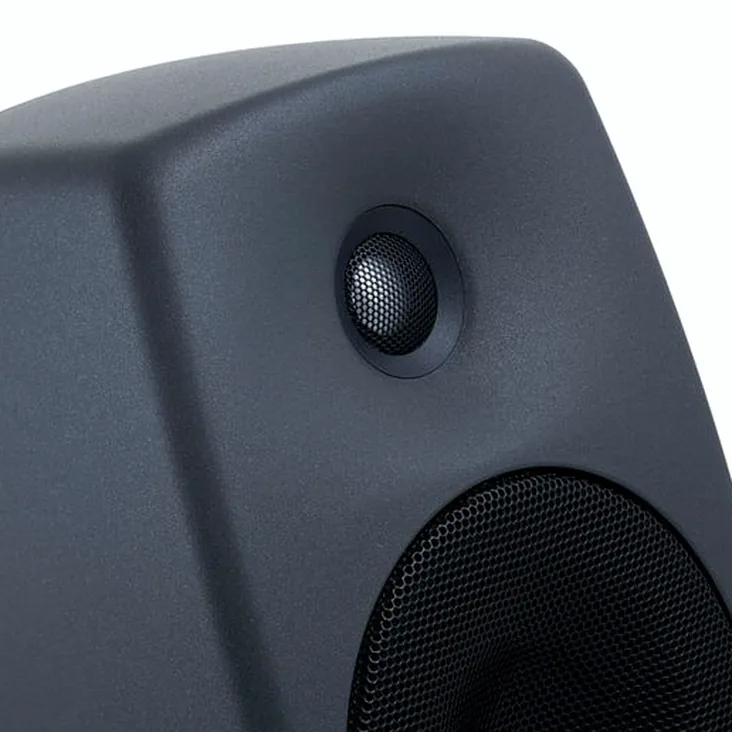 Genelec 8330 APM Recenze: Ověřujeme spolehlivost v mixu