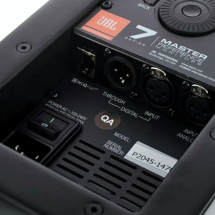 JBL 705P Recenze: Konečný průvodce modelem