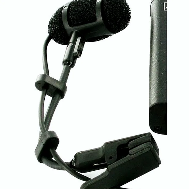 Superlux PRA-383D XLR Recenze: Proč byste ho měli mít ve studiu?
