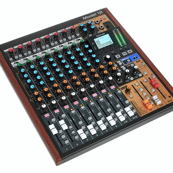 Tascam Model 12 Recenze: Vysvětlení funkcí