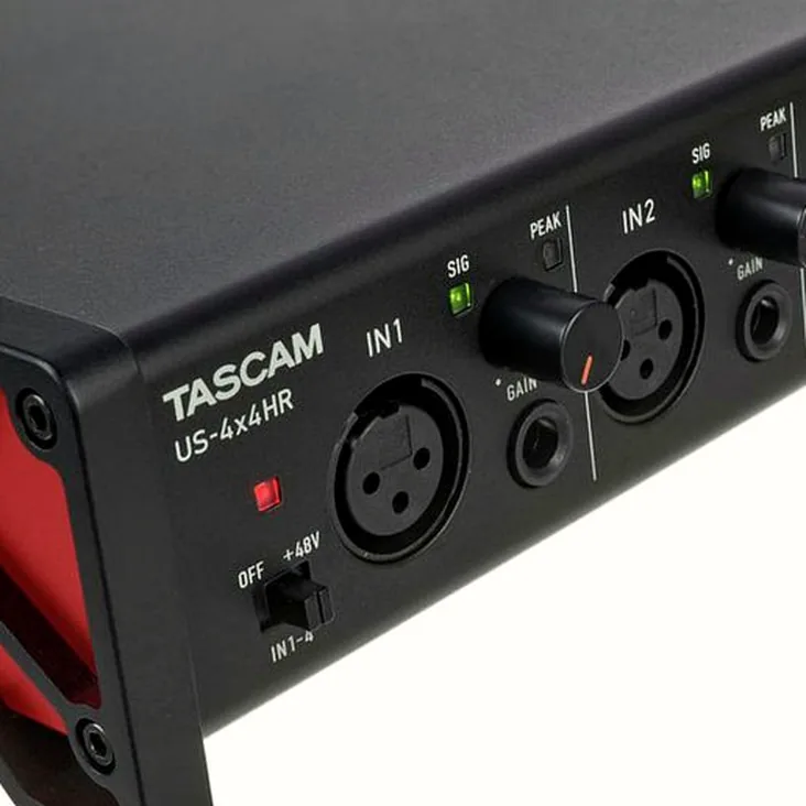 Tascam US-4x4HR Recenze: Specifikace a analýza