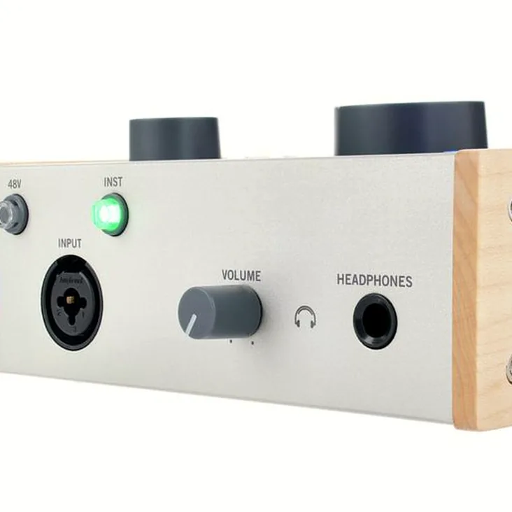 Universal Audio Volt 176 USB Recording Studio Recenze: Technické detaily