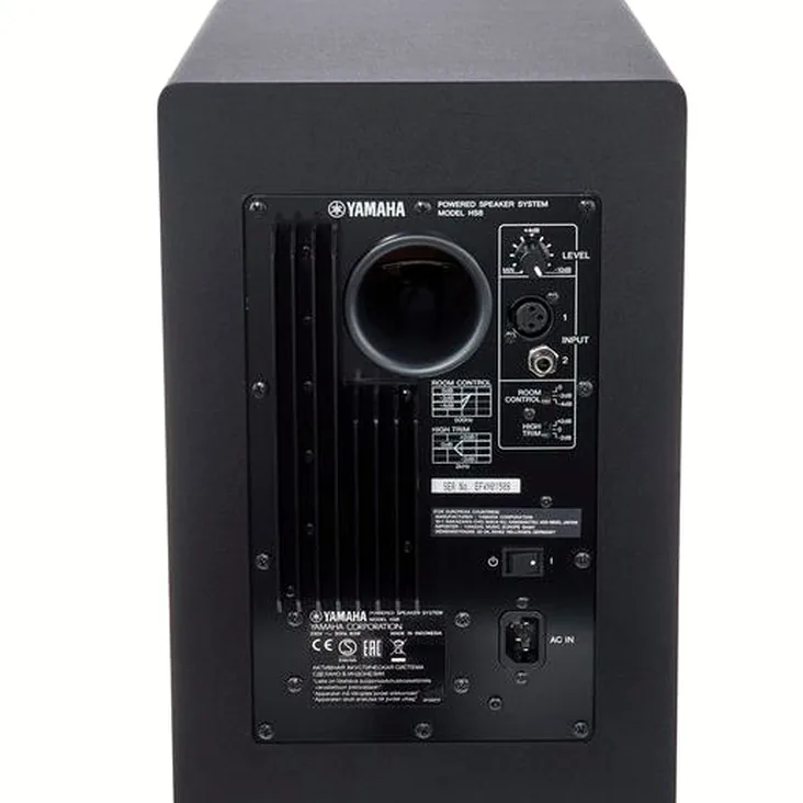 Yamaha HS 8 Recenze: Analýza frekvenčního pásma a výkonu